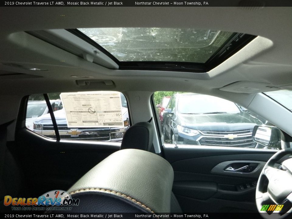 2019 Chevrolet Traverse LT AWD Mosaic Black Metallic / Jet Black Photo #11