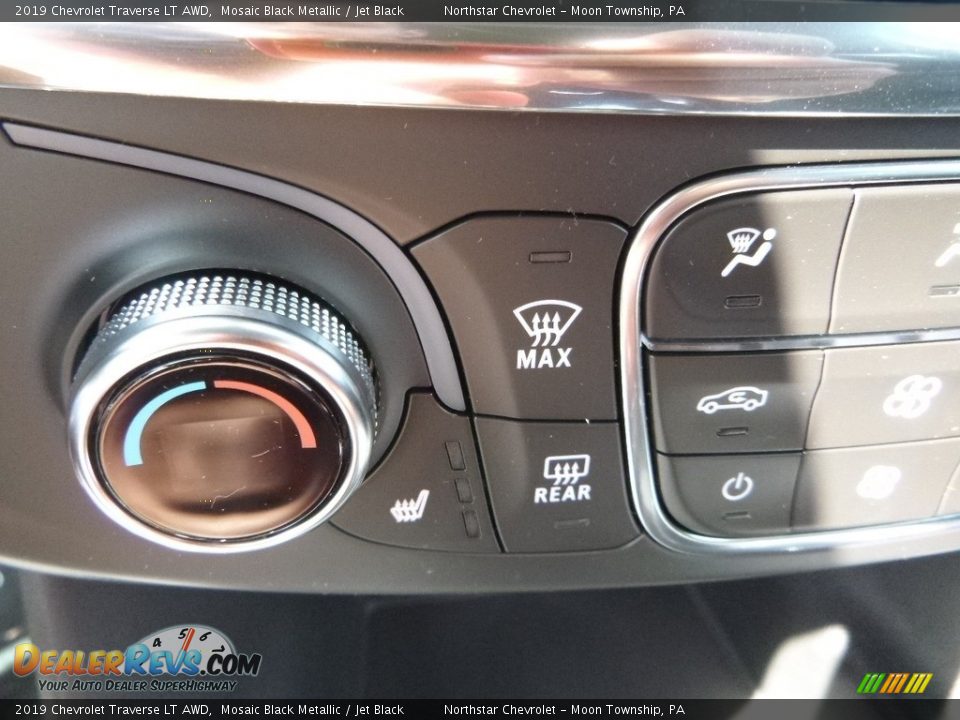 2019 Chevrolet Traverse LT AWD Mosaic Black Metallic / Jet Black Photo #20