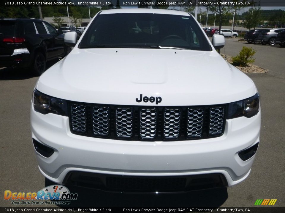 2018 Jeep Grand Cherokee Altitude 4x4 Bright White / Black Photo #8
