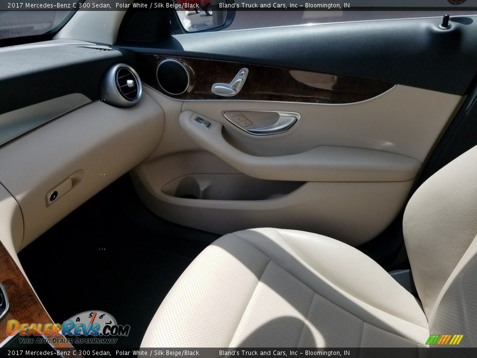 2017 Mercedes-Benz C 300 Sedan Polar White / Silk Beige/Black Photo #34