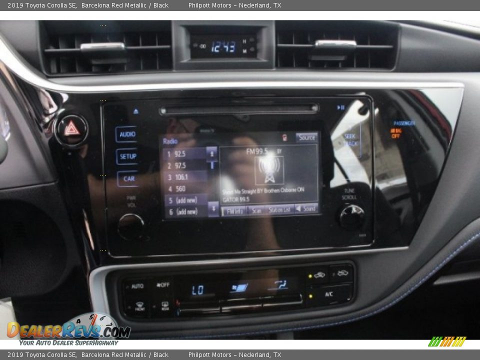 2019 Toyota Corolla SE Barcelona Red Metallic / Black Photo #16