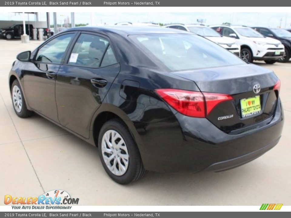 2019 Toyota Corolla LE Black Sand Pearl / Black Photo #6