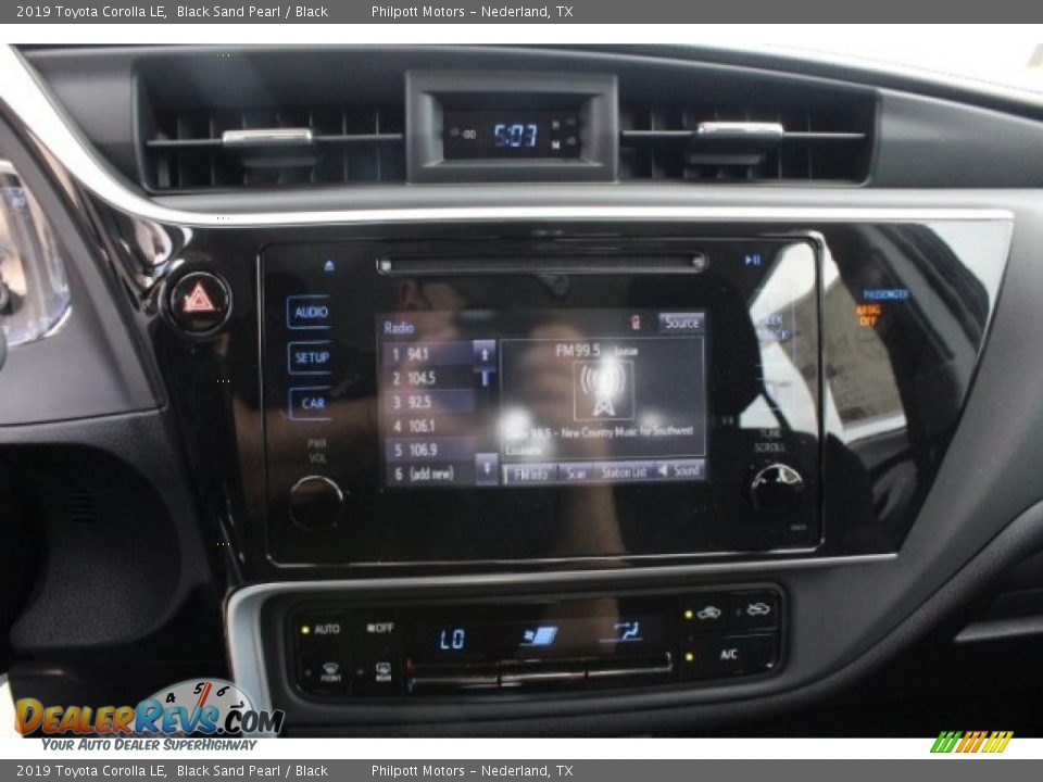 2019 Toyota Corolla LE Black Sand Pearl / Black Photo #16