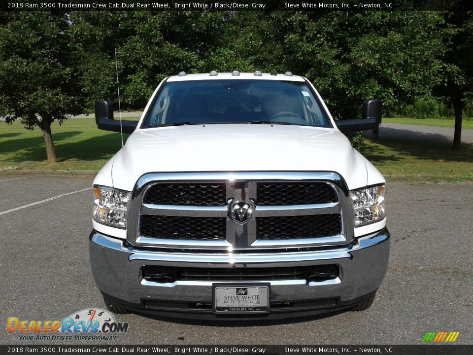 2018 Ram 3500 Tradesman Crew Cab Dual Rear Wheel Bright White / Black/Diesel Gray Photo #3