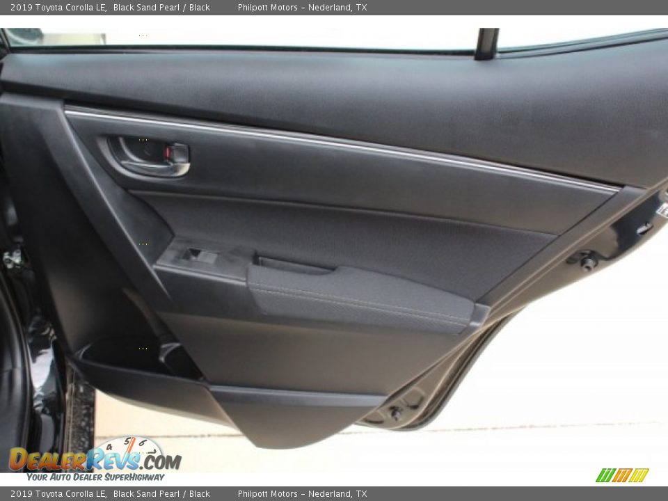 2019 Toyota Corolla LE Black Sand Pearl / Black Photo #26