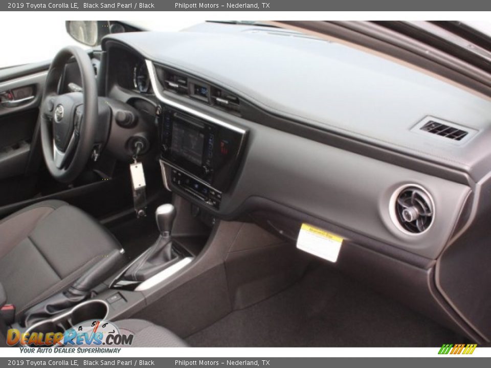 2019 Toyota Corolla LE Black Sand Pearl / Black Photo #29