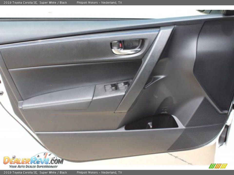 2019 Toyota Corolla SE Super White / Black Photo #12
