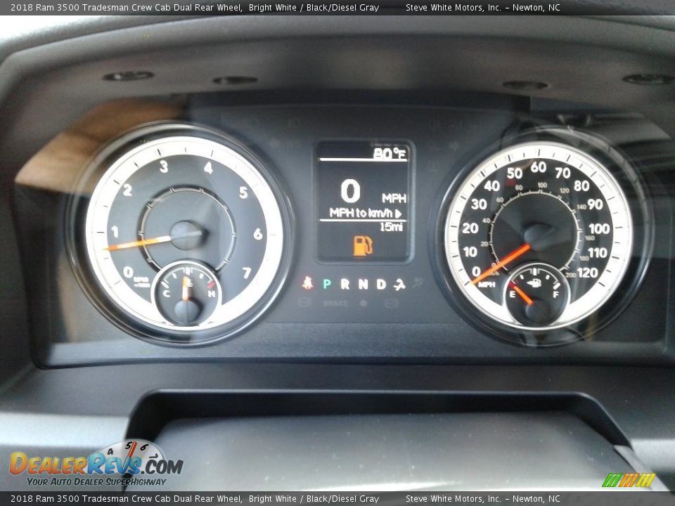 2018 Ram 3500 Tradesman Crew Cab Dual Rear Wheel Bright White / Black/Diesel Gray Photo #19