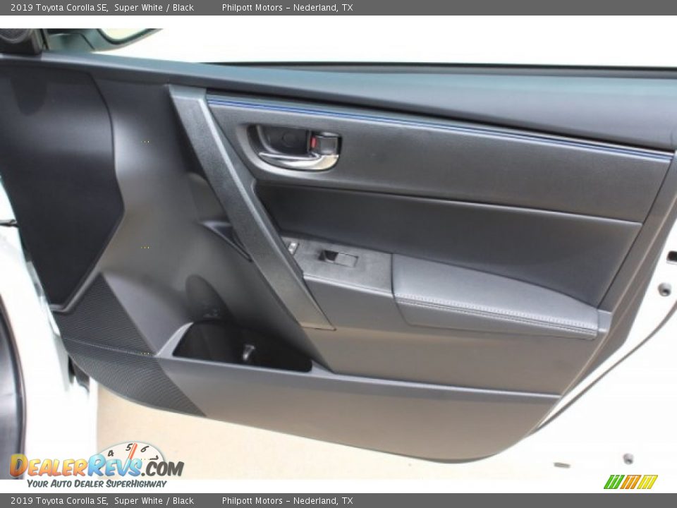 2019 Toyota Corolla SE Super White / Black Photo #27