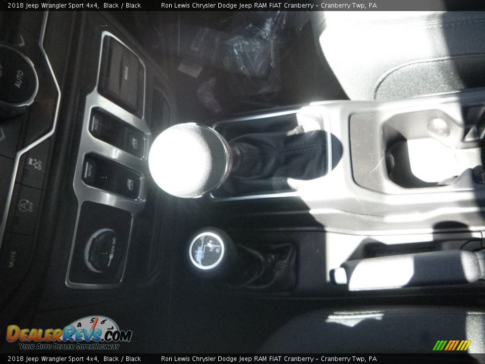 2018 Jeep Wrangler Sport 4x4 Black / Black Photo #20