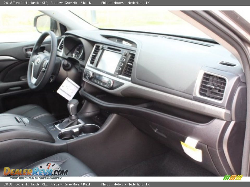 2018 Toyota Highlander XLE Predawn Gray Mica / Black Photo #33