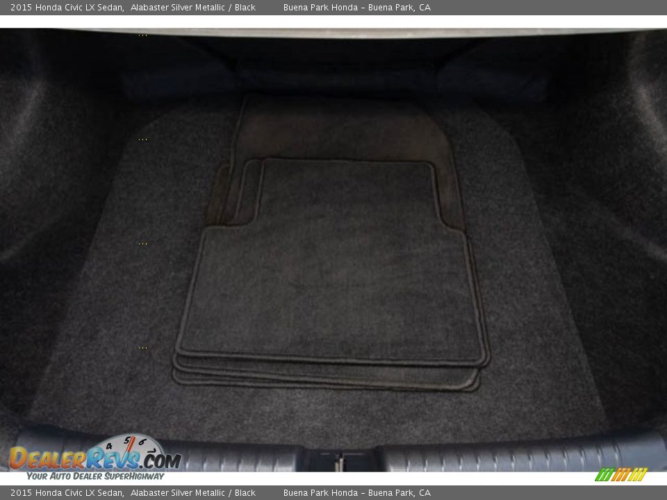 2015 Honda Civic LX Sedan Alabaster Silver Metallic / Black Photo #18