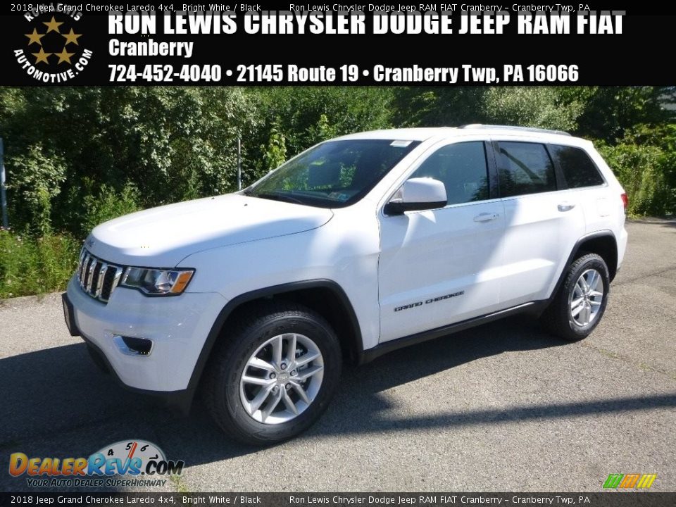 2018 Jeep Grand Cherokee Laredo 4x4 Bright White / Black Photo #1