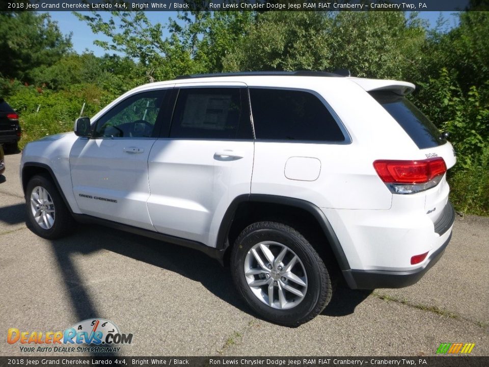 2018 Jeep Grand Cherokee Laredo 4x4 Bright White / Black Photo #3