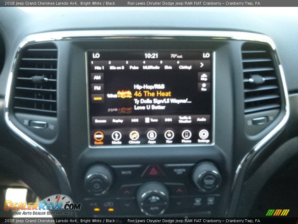 2018 Jeep Grand Cherokee Laredo 4x4 Bright White / Black Photo #14