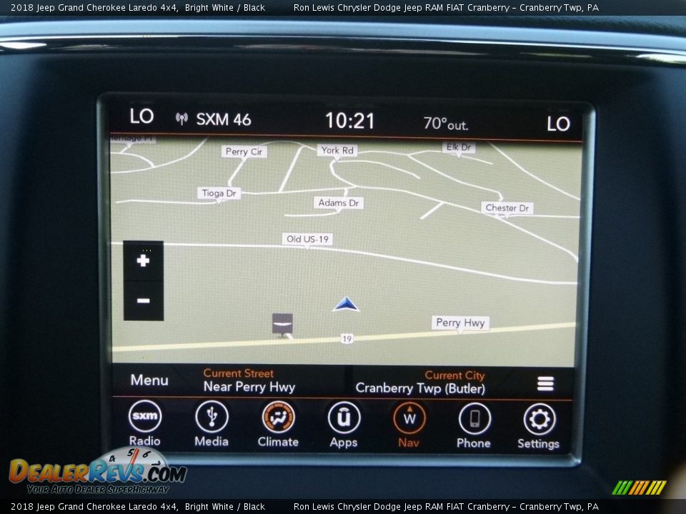 2018 Jeep Grand Cherokee Laredo 4x4 Bright White / Black Photo #15