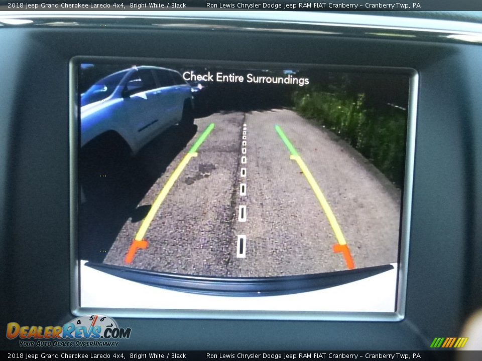 2018 Jeep Grand Cherokee Laredo 4x4 Bright White / Black Photo #16