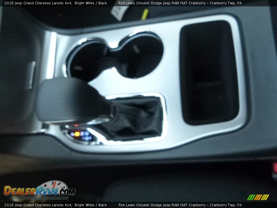 2018 Jeep Grand Cherokee Laredo 4x4 Bright White / Black Photo #19
