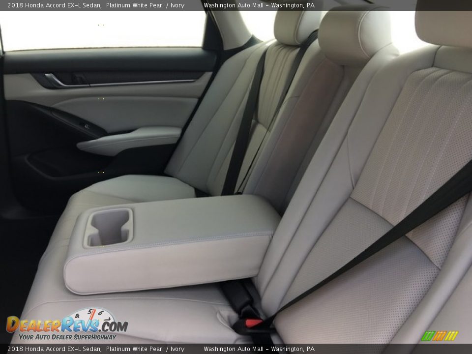 2018 Honda Accord EX-L Sedan Platinum White Pearl / Ivory Photo #25