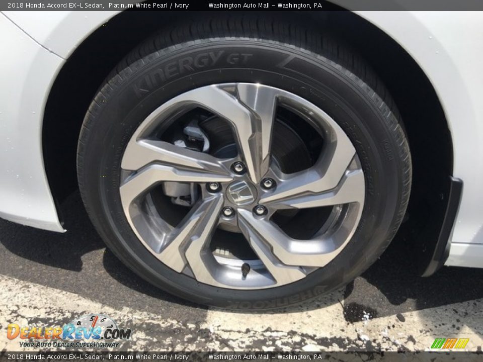 2018 Honda Accord EX-L Sedan Platinum White Pearl / Ivory Photo #30