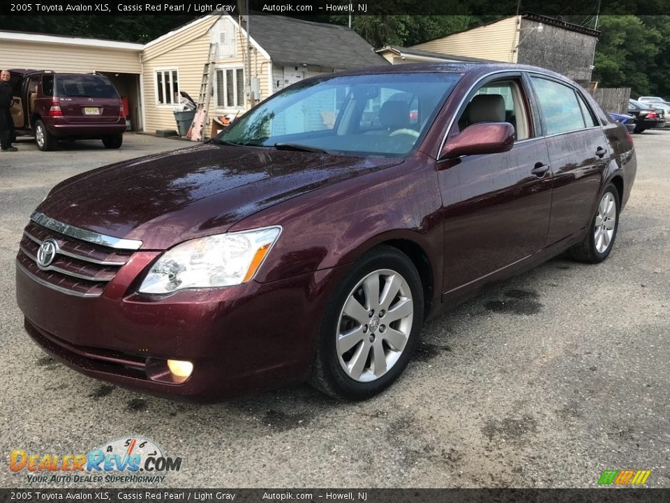 2005 Toyota Avalon XLS Cassis Red Pearl / Light Gray Photo #2
