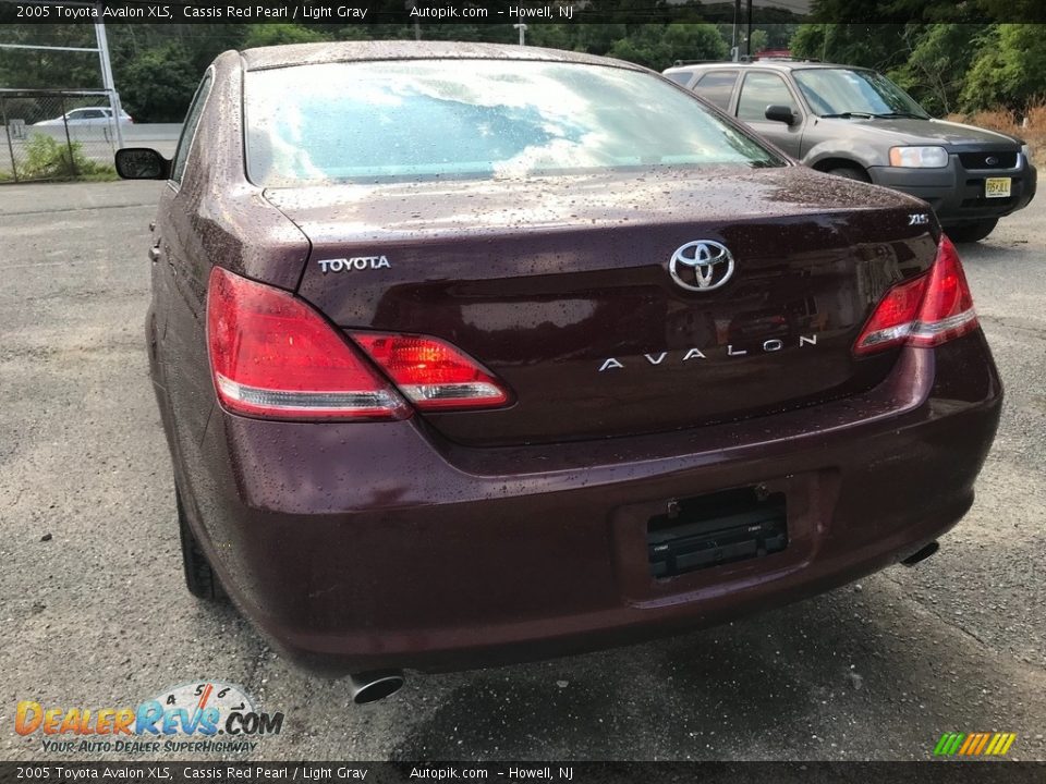 2005 Toyota Avalon XLS Cassis Red Pearl / Light Gray Photo #5