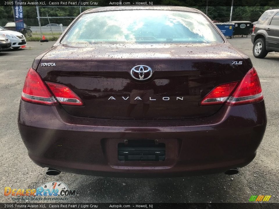 2005 Toyota Avalon XLS Cassis Red Pearl / Light Gray Photo #6