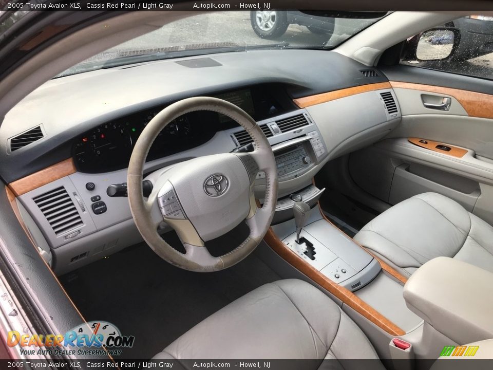 2005 Toyota Avalon XLS Cassis Red Pearl / Light Gray Photo #12