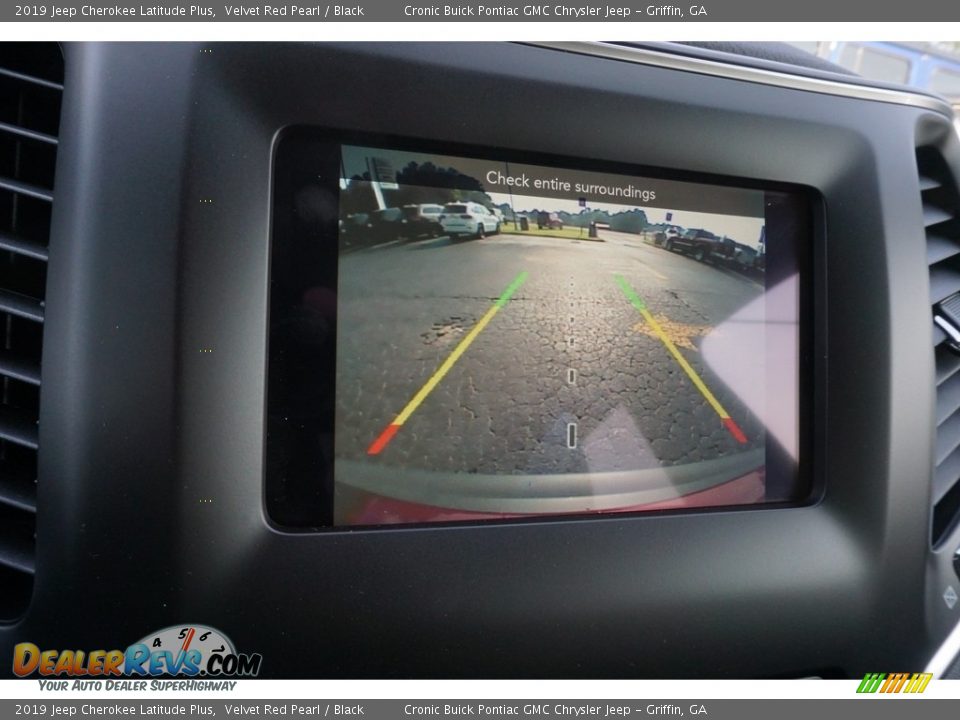 2019 Jeep Cherokee Latitude Plus Velvet Red Pearl / Black Photo #4