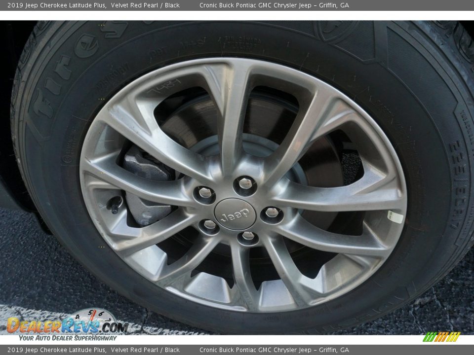 2019 Jeep Cherokee Latitude Plus Velvet Red Pearl / Black Photo #6