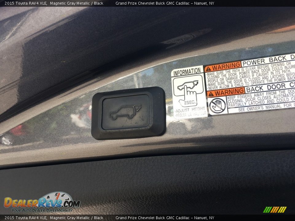 2015 Toyota RAV4 XLE Magnetic Gray Metallic / Black Photo #16