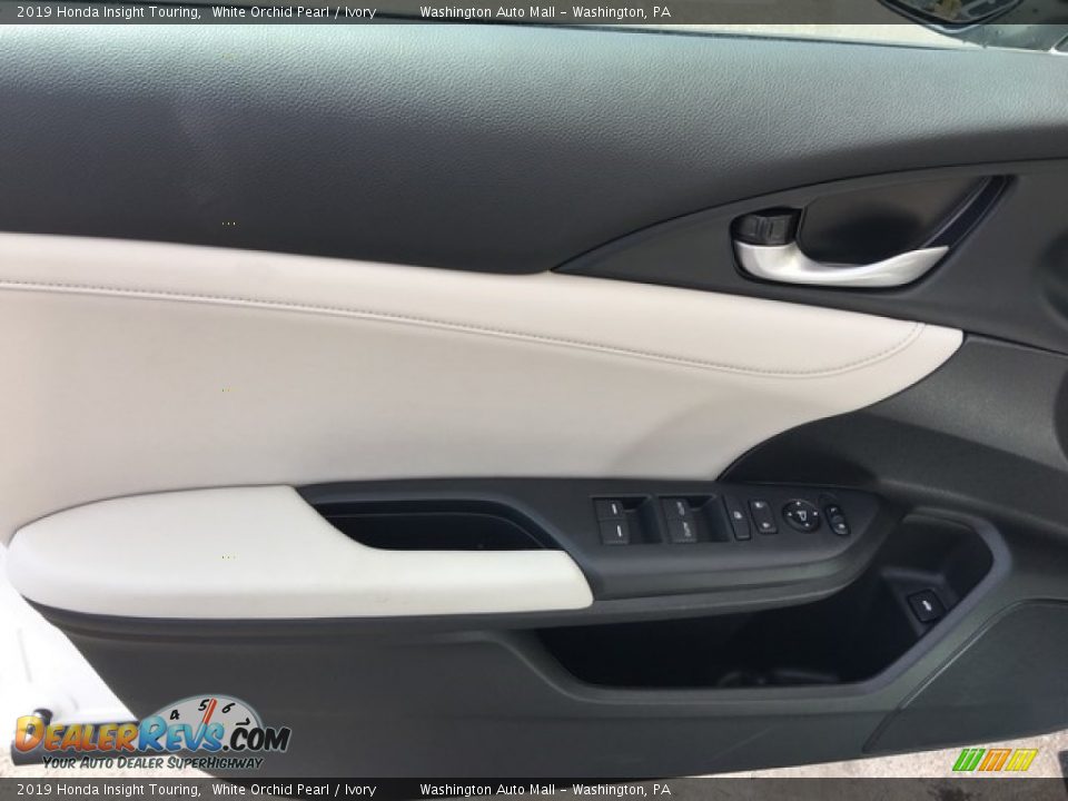 2019 Honda Insight Touring White Orchid Pearl / Ivory Photo #10