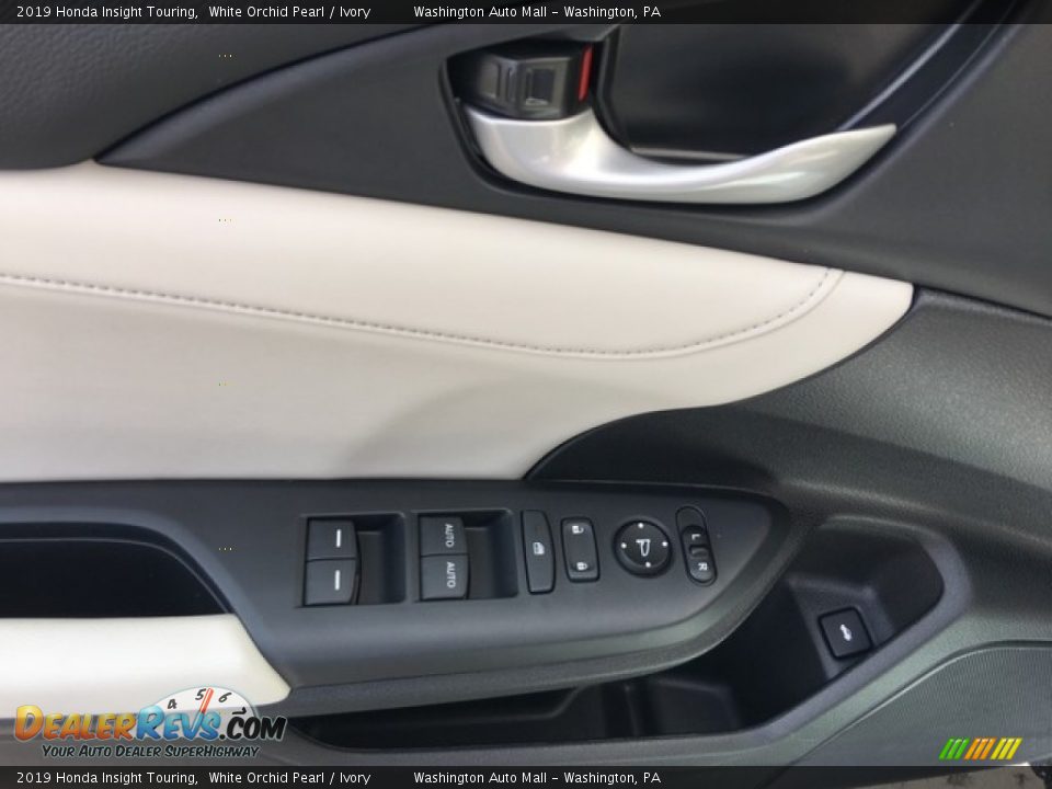 2019 Honda Insight Touring White Orchid Pearl / Ivory Photo #11