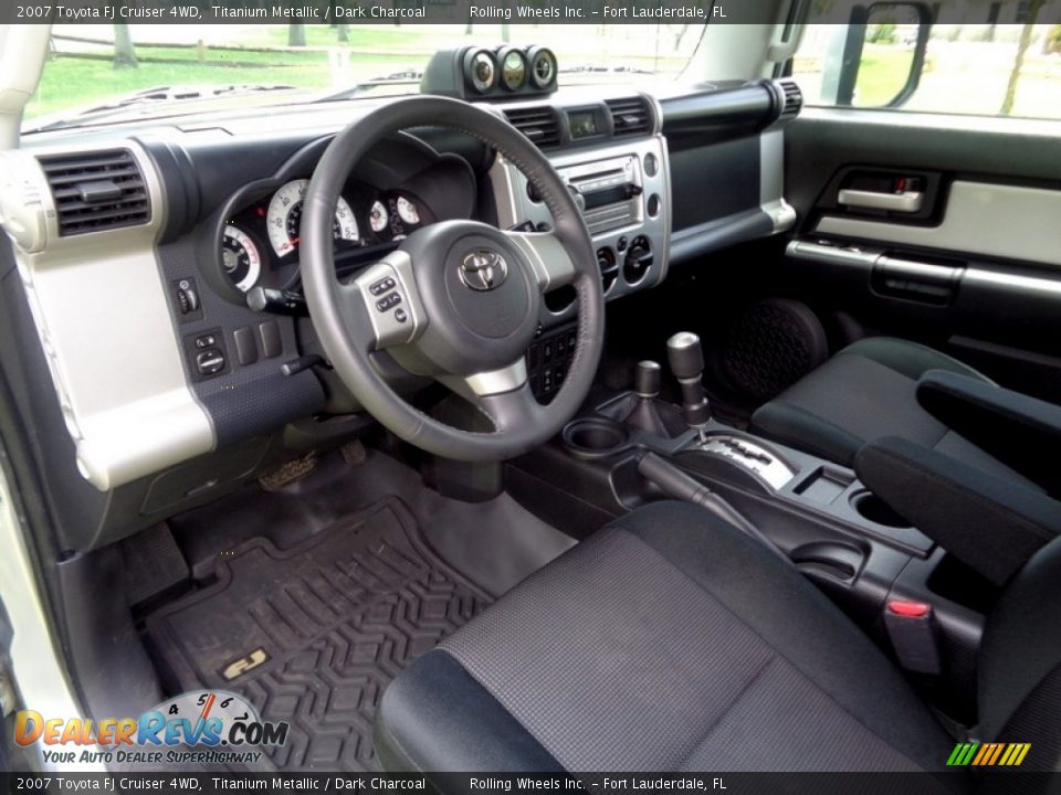 2007 Toyota FJ Cruiser 4WD Titanium Metallic / Dark Charcoal Photo #12