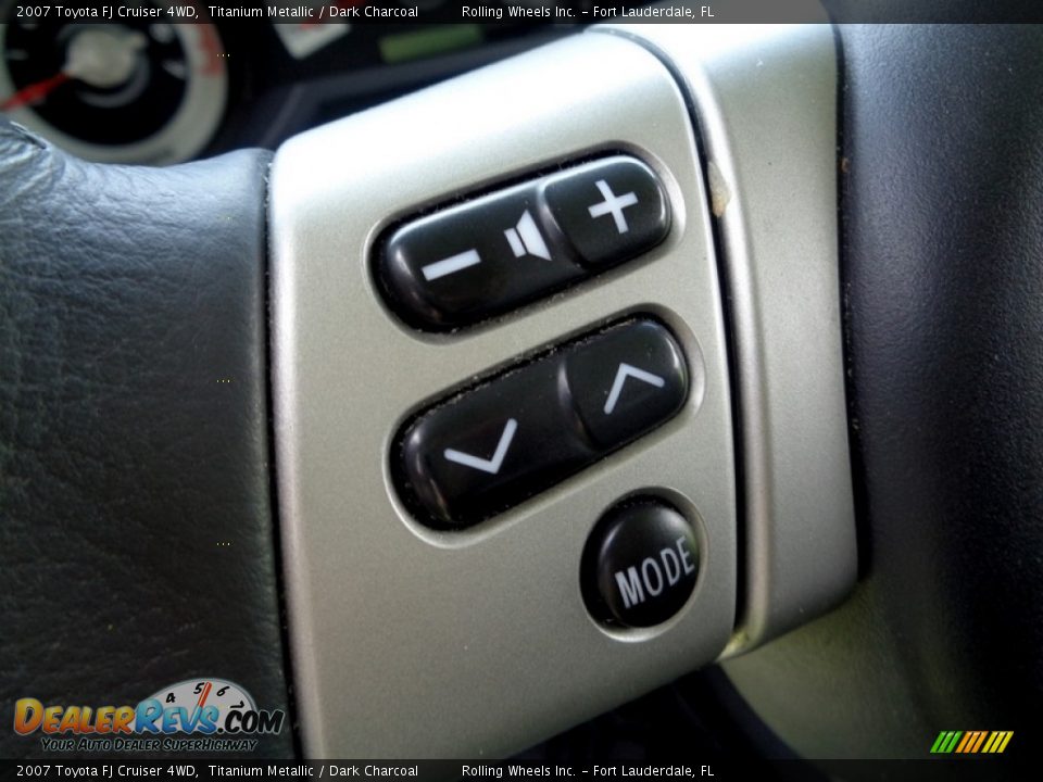 2007 Toyota FJ Cruiser 4WD Titanium Metallic / Dark Charcoal Photo #22