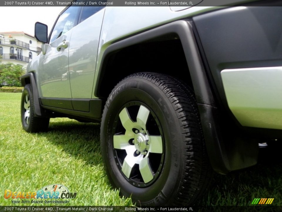 2007 Toyota FJ Cruiser 4WD Titanium Metallic / Dark Charcoal Photo #29