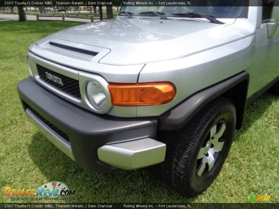 2007 Toyota FJ Cruiser 4WD Titanium Metallic / Dark Charcoal Photo #32