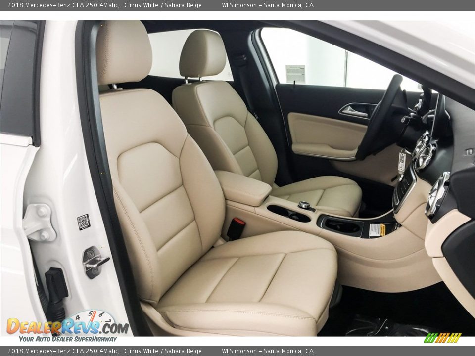 2018 Mercedes-Benz GLA 250 4Matic Cirrus White / Sahara Beige Photo #2