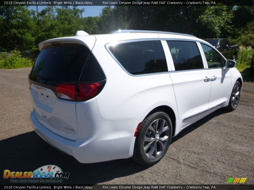 2018 Chrysler Pacifica Limited Bright White / Black/Alloy Photo #5