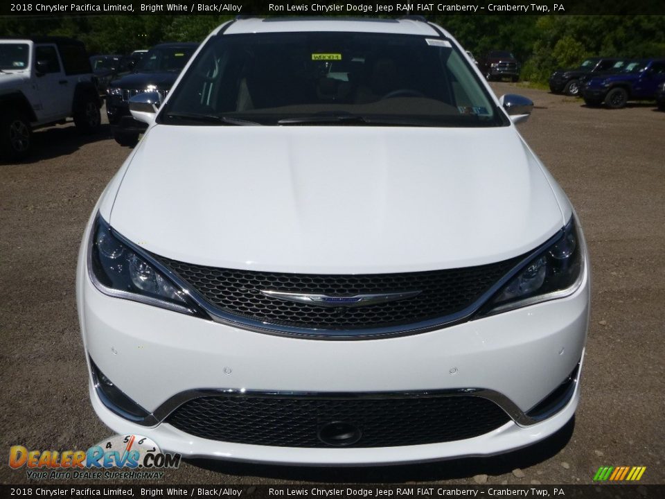 2018 Chrysler Pacifica Limited Bright White / Black/Alloy Photo #8