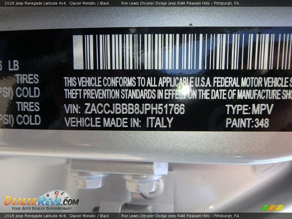 2018 Jeep Renegade Latitude 4x4 Glacier Metallic / Black Photo #14