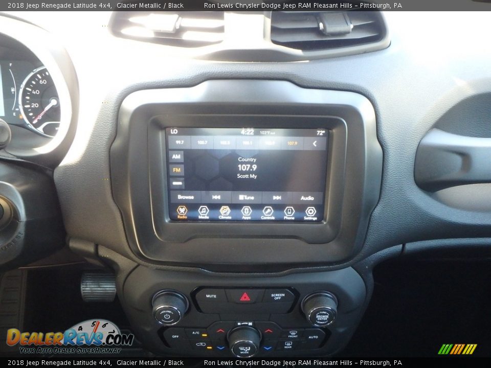 2018 Jeep Renegade Latitude 4x4 Glacier Metallic / Black Photo #16