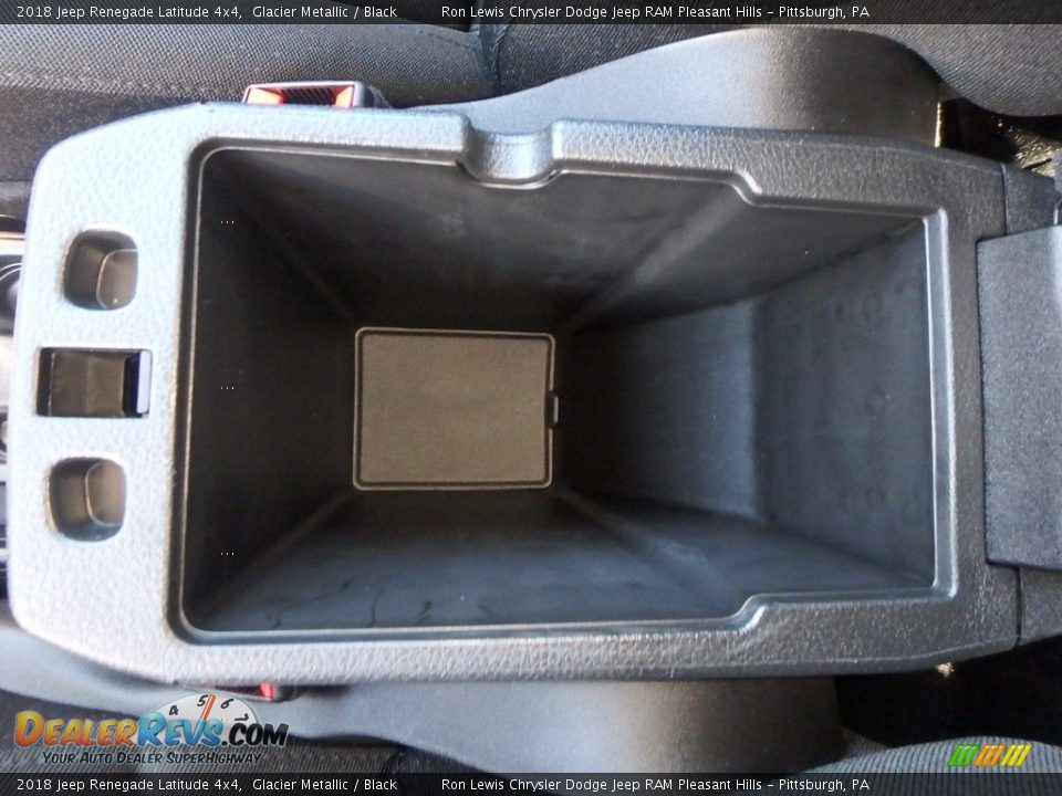 2018 Jeep Renegade Latitude 4x4 Glacier Metallic / Black Photo #20