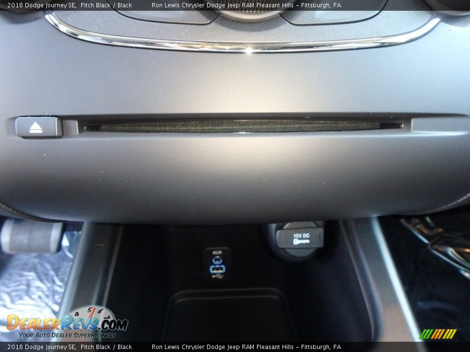 2018 Dodge Journey SE Pitch Black / Black Photo #18
