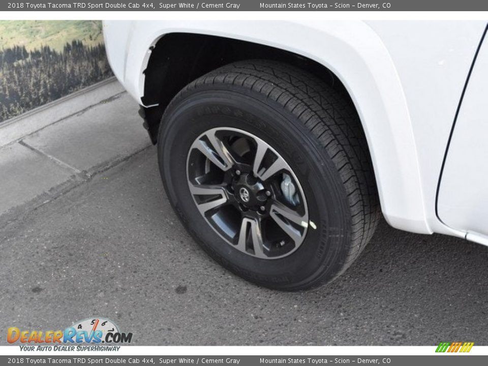 2018 Toyota Tacoma TRD Sport Double Cab 4x4 Super White / Cement Gray Photo #32