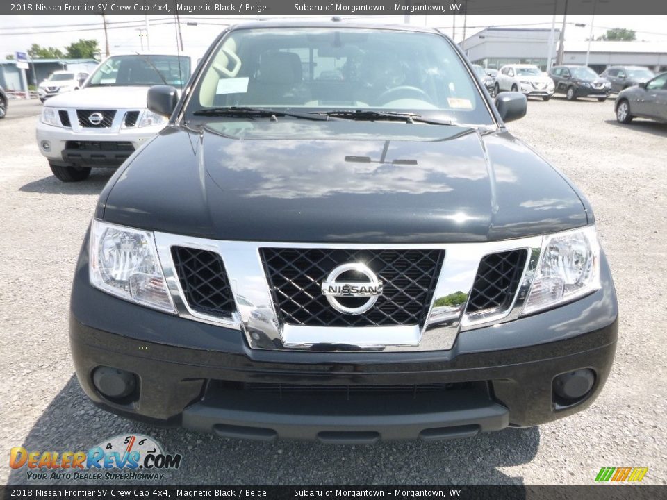 2018 Nissan Frontier SV Crew Cab 4x4 Magnetic Black / Beige Photo #11