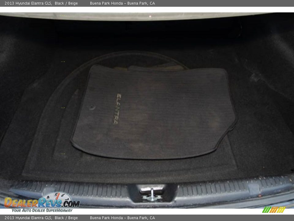 2013 Hyundai Elantra GLS Black / Beige Photo #17