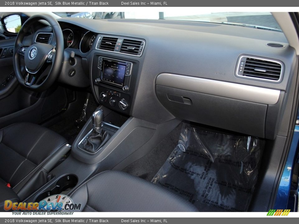 2018 Volkswagen Jetta SE Silk Blue Metallic / Titan Black Photo #19