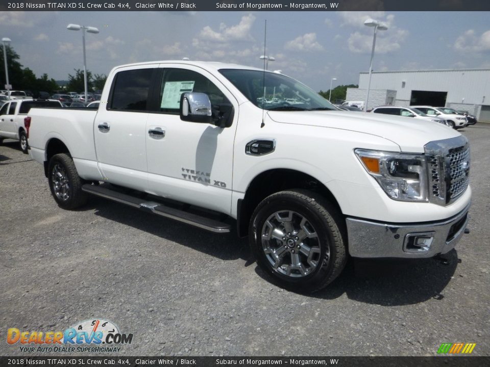 Front 3/4 View of 2018 Nissan TITAN XD SL Crew Cab 4x4 Photo #1