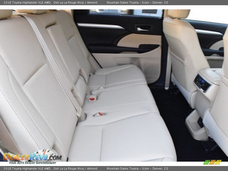 2018 Toyota Highlander XLE AWD Ooh La La Rouge Mica / Almond Photo #19